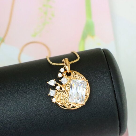 "Elegant Round Rose Gold Pendant with Sparkling Crystal Accents, XPPT1284 - Picture 2 of 12